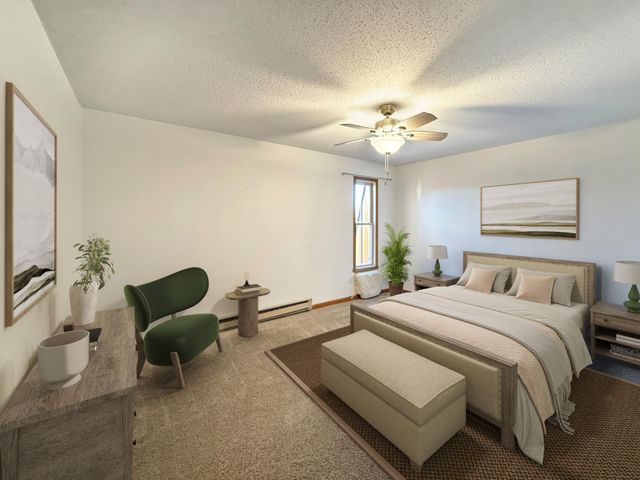 336 13th Avenue E, West Fargo, ND 58078