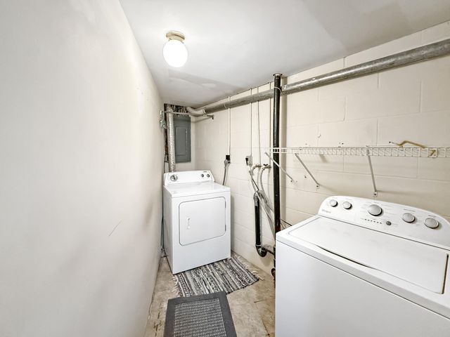 336 13th Avenue E, West Fargo, ND 58078