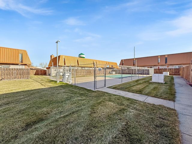 336 13th Avenue E, West Fargo, ND 58078