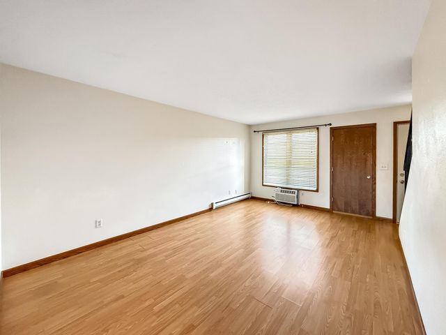 336 13th Avenue E, West Fargo, ND 58078