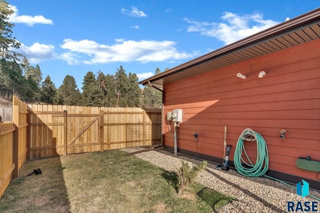 24227 Granite Point Ct Court, Keystone, SD 57751