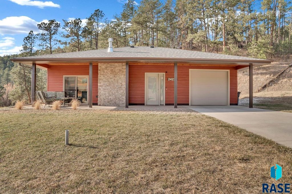 24227 Granite Point Ct Court, Keystone, SD 57751