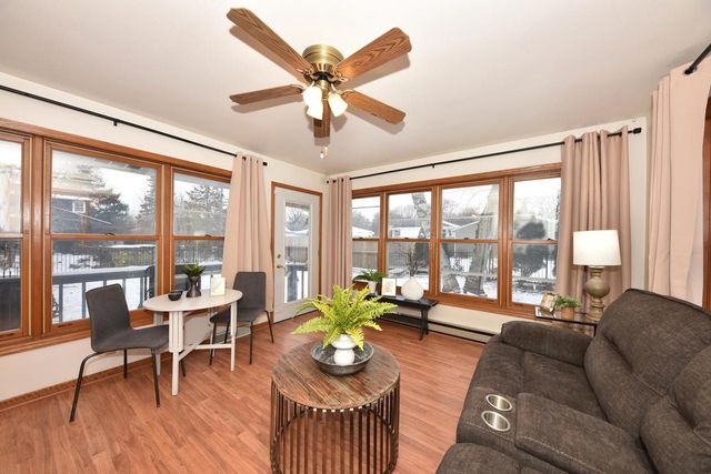 1636 W Fairfield COURT, Glendale, WI 53209