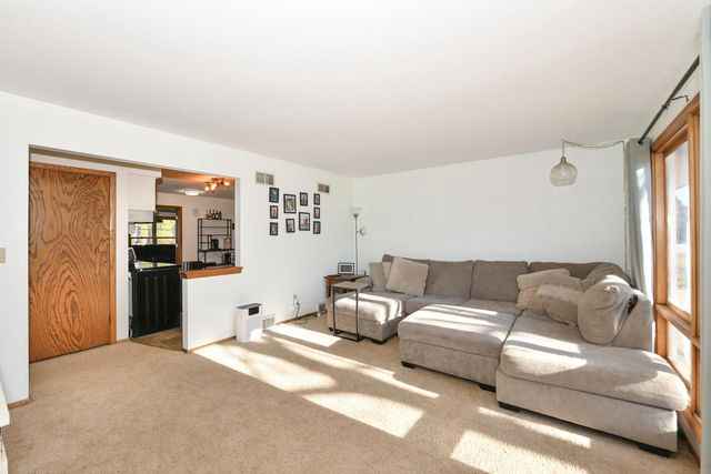 1636 W Fairfield COURT, Glendale, WI 53209