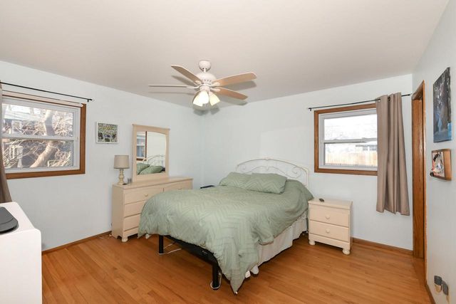 1636 W Fairfield COURT, Glendale, WI 53209