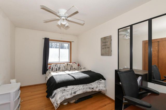 1636 W Fairfield COURT, Glendale, WI 53209