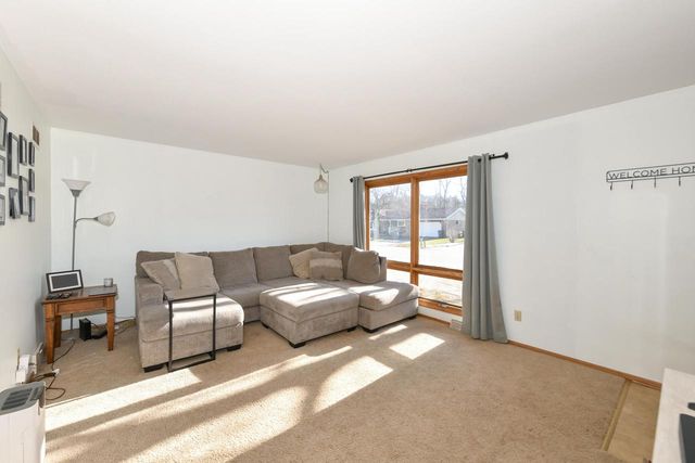 1636 W Fairfield COURT, Glendale, WI 53209