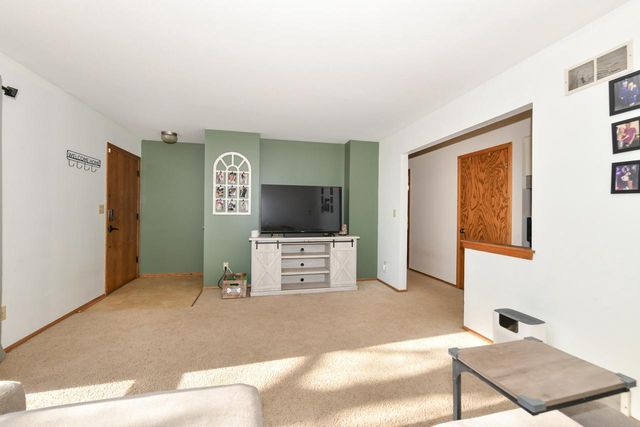 1636 W Fairfield COURT, Glendale, WI 53209