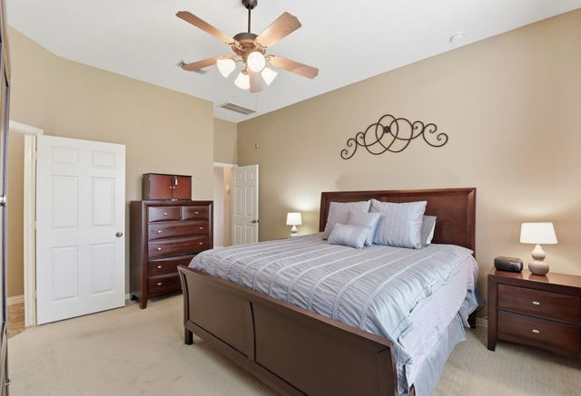 2821 Chinaberry Park Lane, League City, TX 77573