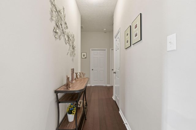 2821 Chinaberry Park Lane, League City, TX 77573