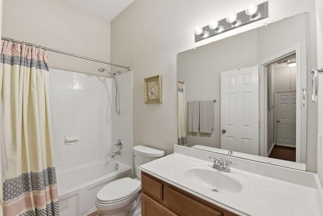 2821 Chinaberry Park Lane, League City, TX 77573