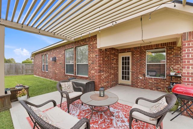 2821 Chinaberry Park Lane, League City, TX 77573