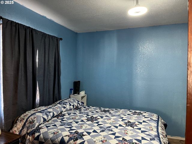 776 E FOURTH Ave, Sutherlin, OR 97479