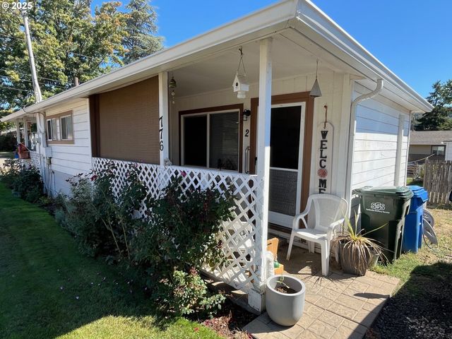 776 E FOURTH Ave, Sutherlin, OR 97479