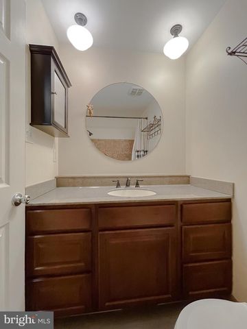 10665 HORSESHOE CT, La Plata, MD 20646