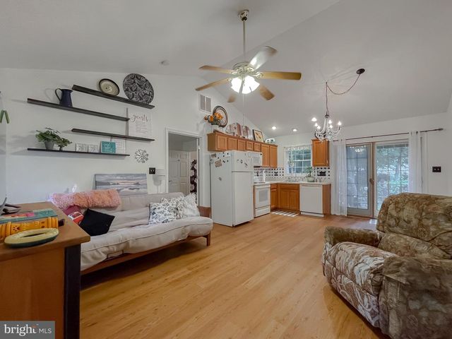 10665 HORSESHOE CT, La Plata, MD 20646