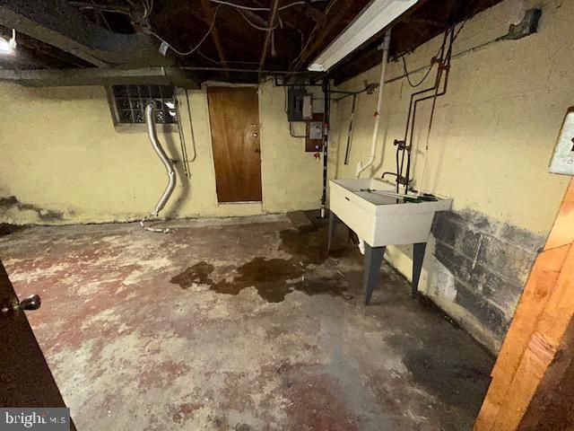 2625 WATERVIEW AVE, Baltimore, MD 21230