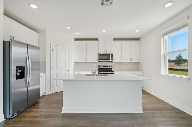 843 SUNSHOWER DRIVES, Haines City, FL 33844