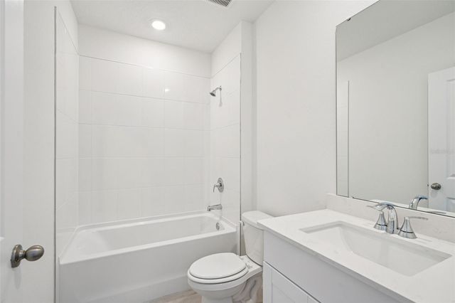 843 SUNSHOWER DRIVES, Haines City, FL 33844