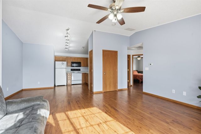 3110 Wilson Avenue SW 11, Cedar Rapids, IA 52404