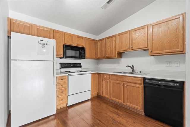 3110 Wilson Avenue SW 11, Cedar Rapids, IA 52404