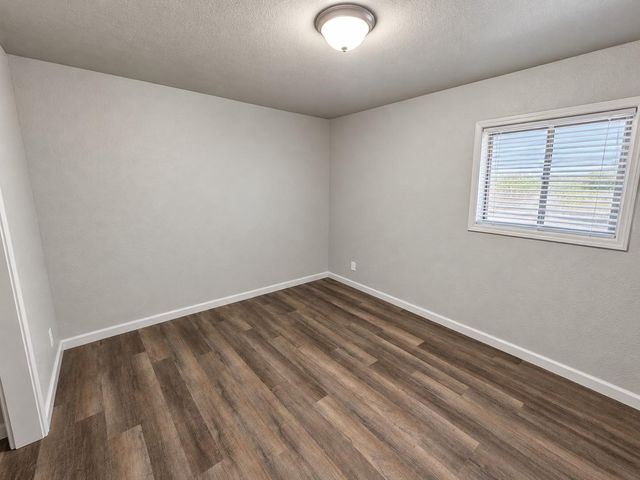 2930 Danforth Drive, Texas City, TX 77590