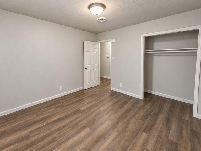 2930 Danforth Drive, Texas City, TX 77590