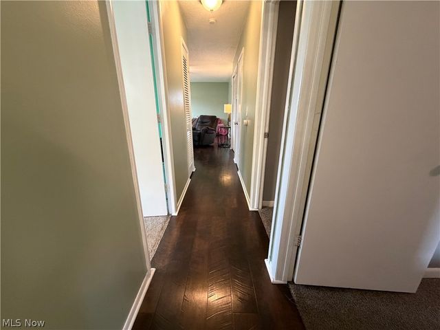 4219 Brockley Avenue, Sheffield Lake, OH 44054