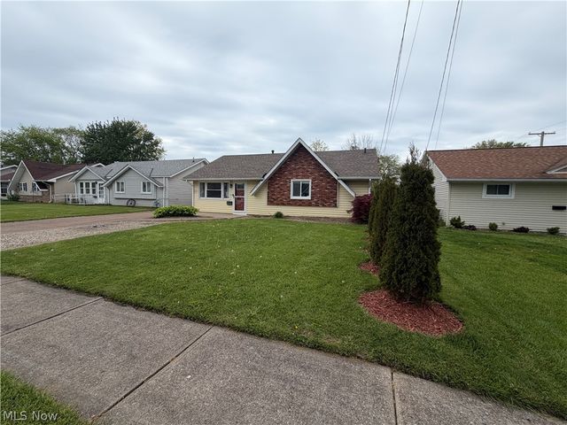 4219 Brockley Avenue, Sheffield Lake, OH 44054