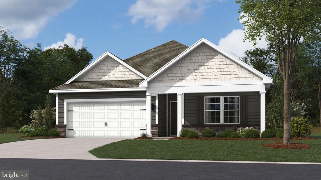 180 BELLA DR, York, PA 17404