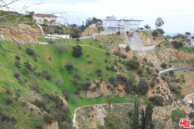 2381 Sunset Plaza Drive, Los Angeles, CA 90069