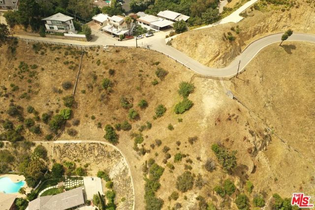 2381 Sunset Plaza Drive, Los Angeles, CA 90069