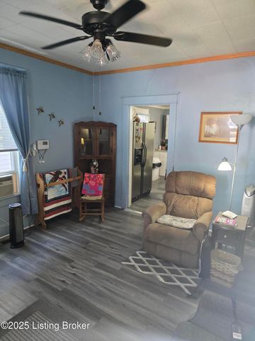 816 W Evelyn Ave, Louisville, KY 40215