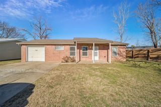 808 W 6th Street, Skiatook, OK 74070