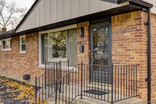 24231 Ridgedale Street, Oak Park, MI 48237