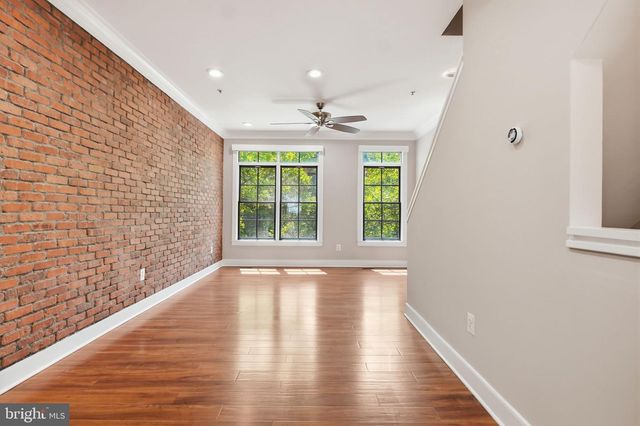 4404 LONGFELLOW ST, Hyattsville, MD 20781