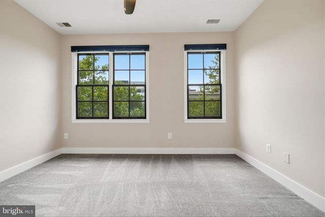 4404 LONGFELLOW ST, Hyattsville, MD 20781