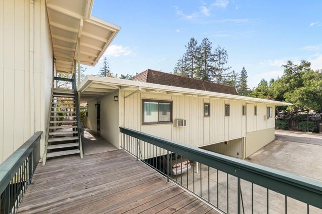 1070 Mercedes Avenue 24, Los Altos, CA 94022