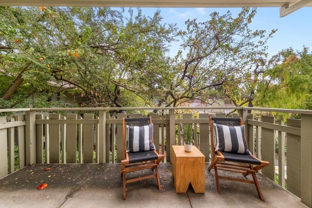 1070 Mercedes Avenue 24, Los Altos, CA 94022