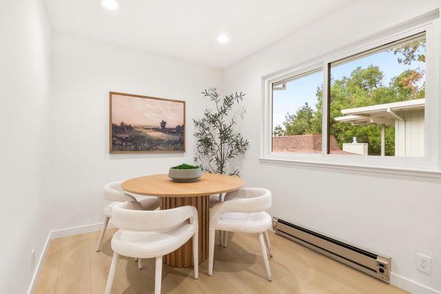 1070 Mercedes Avenue 24, Los Altos, CA 94022