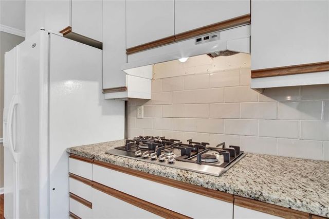 2052 Old Forge Way, Marietta, GA 30068