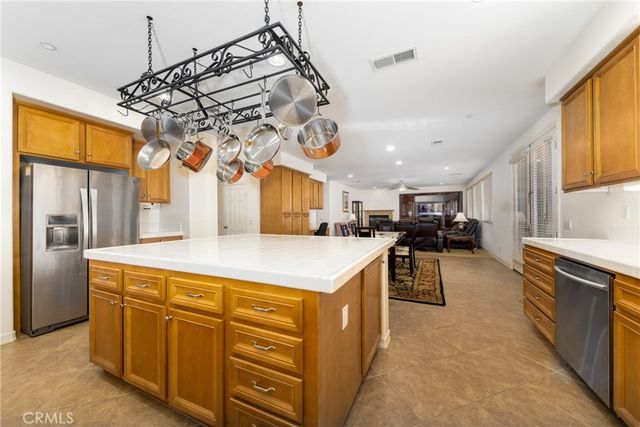 15686 Iron Spring Lane, Fontana, CA 92336