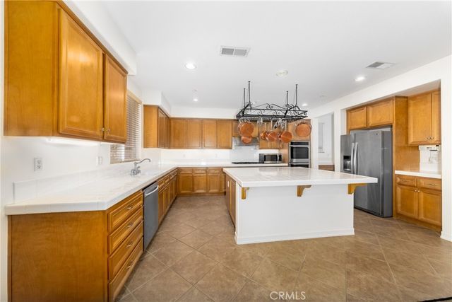 15686 Iron Spring Lane, Fontana, CA 92336