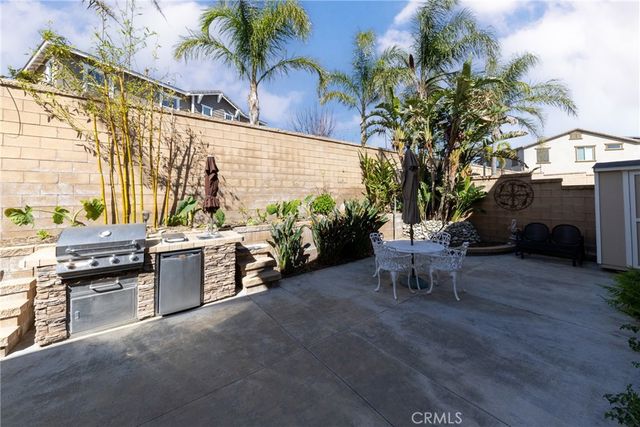 15686 Iron Spring Lane, Fontana, CA 92336