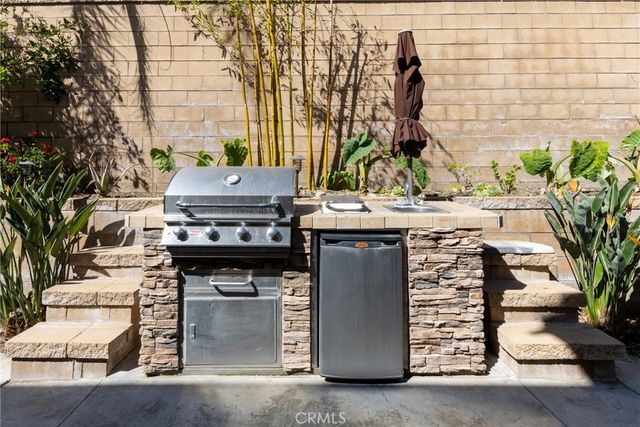 15686 Iron Spring Lane, Fontana, CA 92336