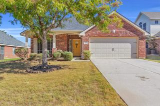 517 Highmoor Court, Oak Point, TX 75068