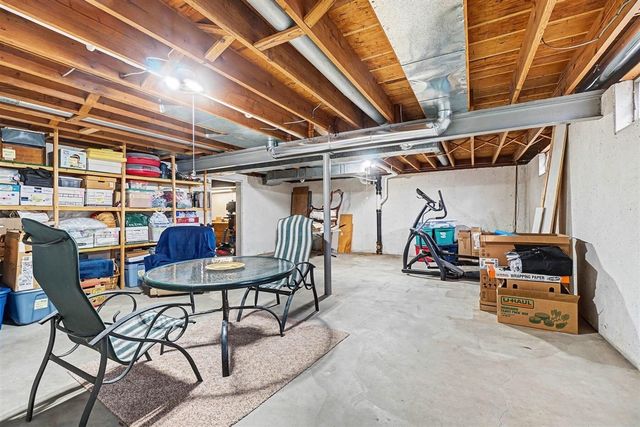 3621 Middlebury Drive, Kalamazoo, MI 49006