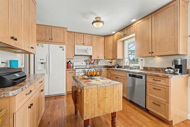 3621 Middlebury Drive, Kalamazoo, MI 49006