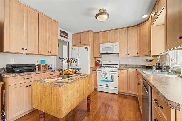 3621 Middlebury Drive, Kalamazoo, MI 49006