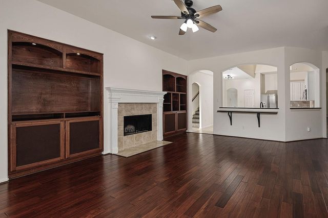 14 Cordella, The Woodlands, TX 77382